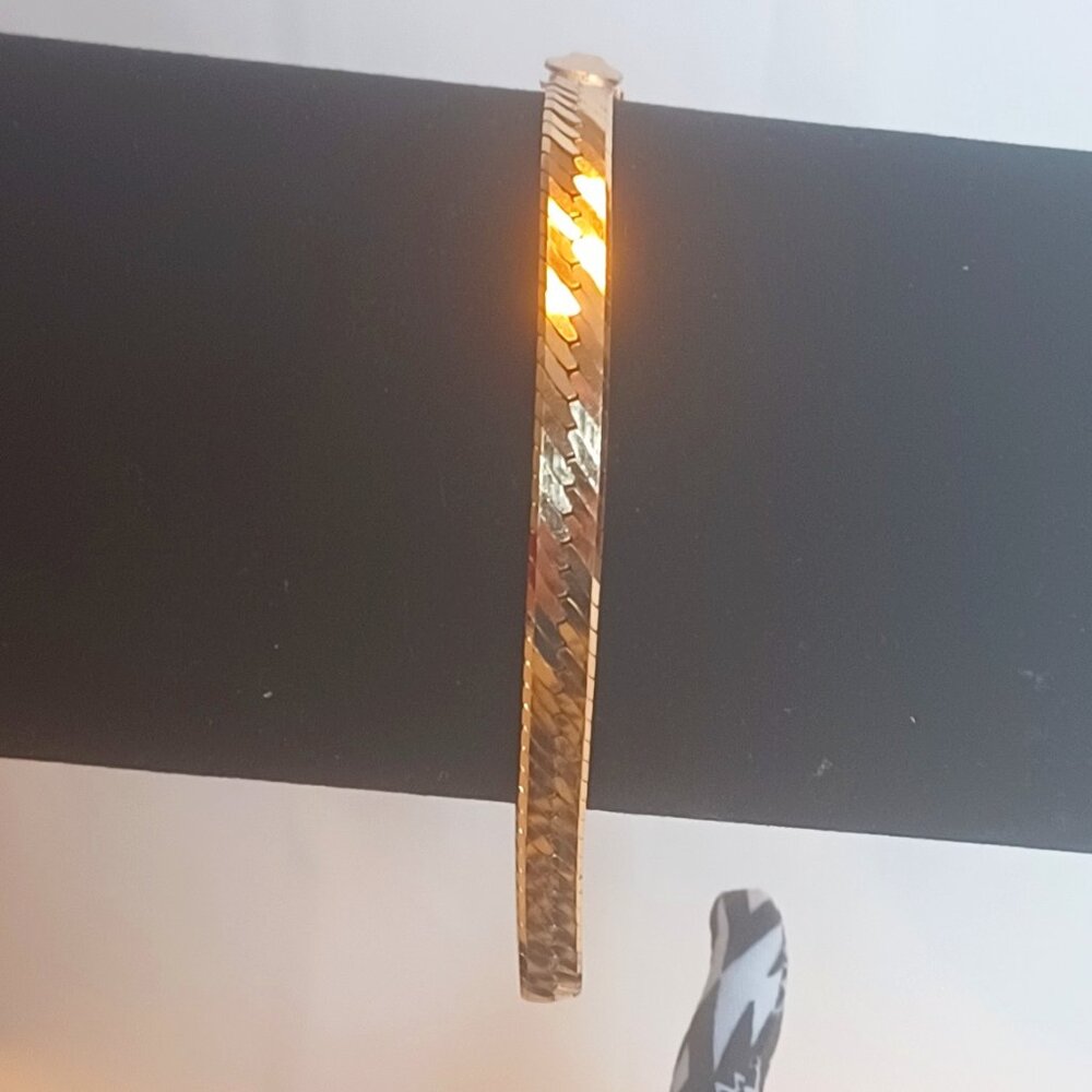 8 Inch HCT Signed Gold Plated Sterling Silver 925 Herringbone Style Bracelet